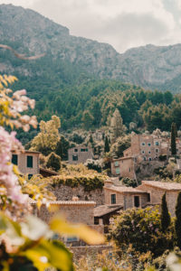 deia-property-guide-02 Mountain-view homes in Deia