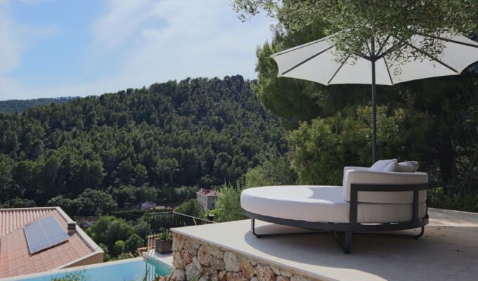 Villa for sale in Alaró