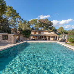 Finca for sale in Calvia