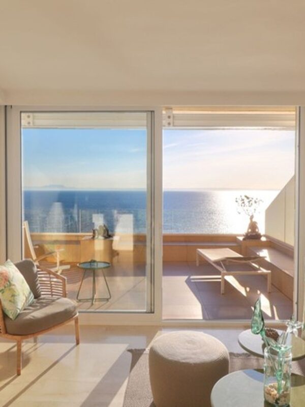 Elegant Apartment in Cala Vinyes