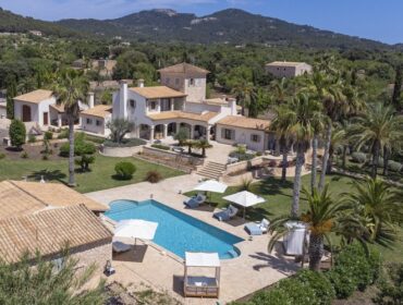 Elegante landfinca zum verkauf in felanitx mit pool und panoramablick auf die landschaft