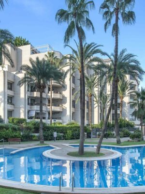 Elegant Penthouse on Paseo Marítimo