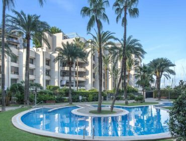 Elegant Penthouse on Paseo Marítimo