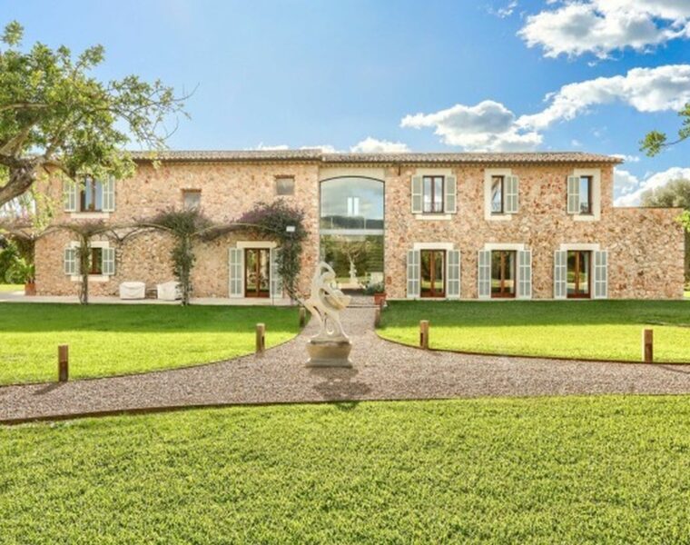 Country-house-for-sale-in-Santa-Maria-del-Cami