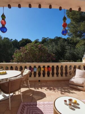 Spacious garden apartment with four bedrooms for sale in camp de mar