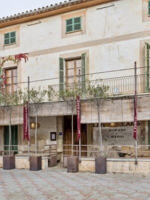 Elegant townhouse project with approved license in santa maria del camí