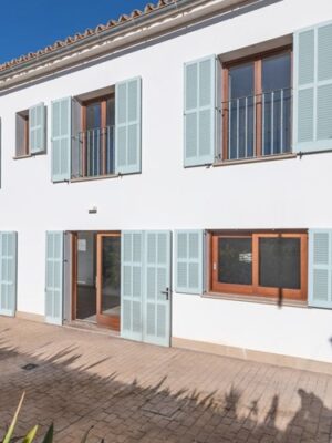 Modern ground-level house with pool and a serene setting in calvià - 2.900.000€