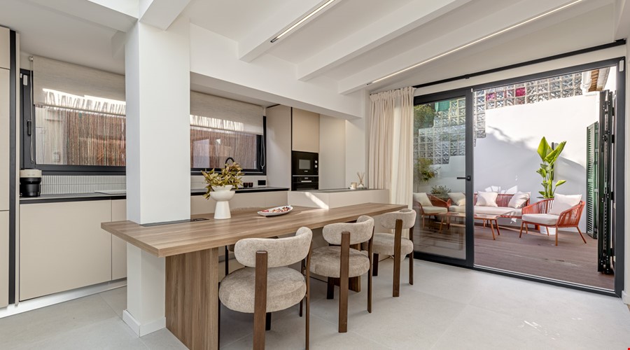 Modern two-bedroom apartment with pool for sale in santa ponsa