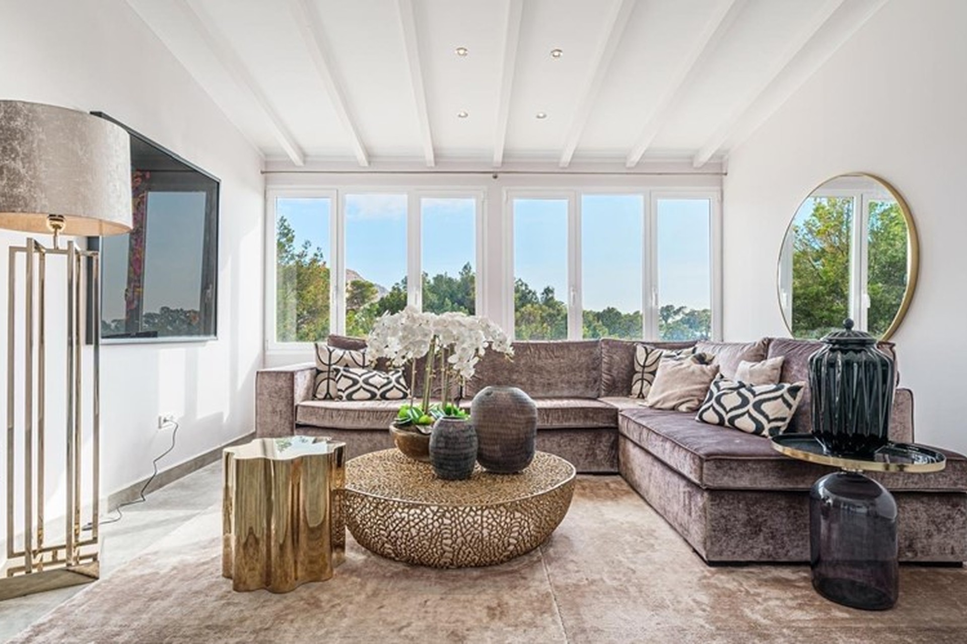 Scandinavian-style villa with a breathtaking sea view for sale in port andratx