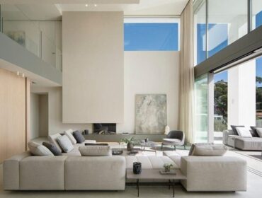 Sea-view luxury villa for sale in costa d’en blanes with pool, lift and wellness spaces