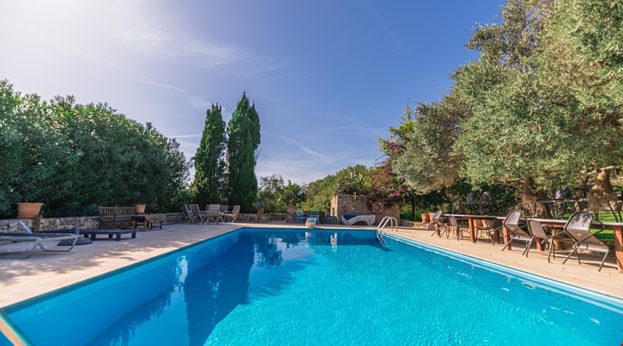 Expansive country estate with guest houses, tennis court and olive groves for sale in pollensa