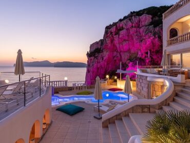 Cliffside villa with panoramic sea views and private beach access for sale in santa ponsa
