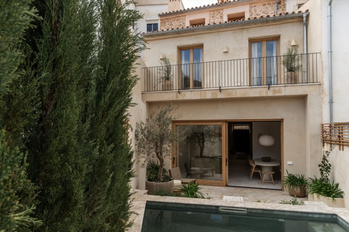 Luxuriöses Stadthaus mit vier Schlafzimmern, privatem Pool und Garten in Alaró