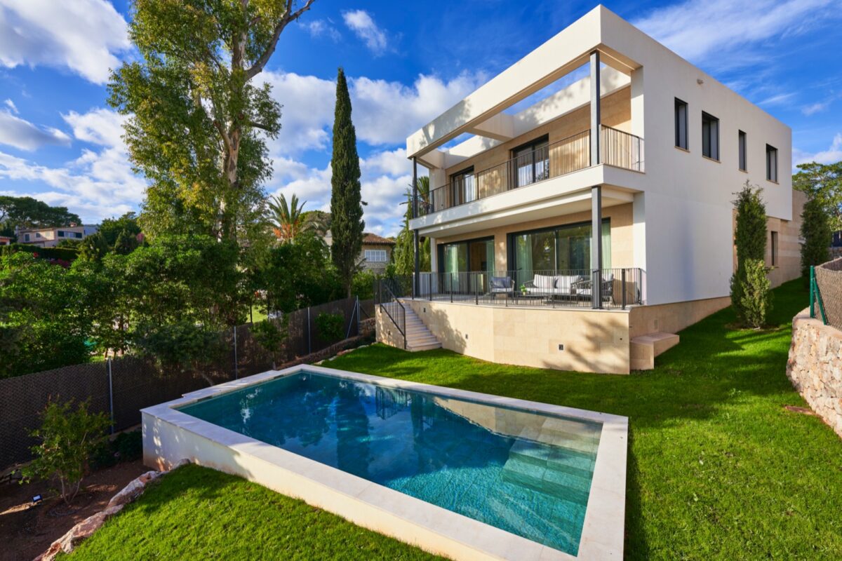 Zeitgenössische Luxusvilla mit vier Schlafzimmern zum Verkauf in Bonanova, Palma