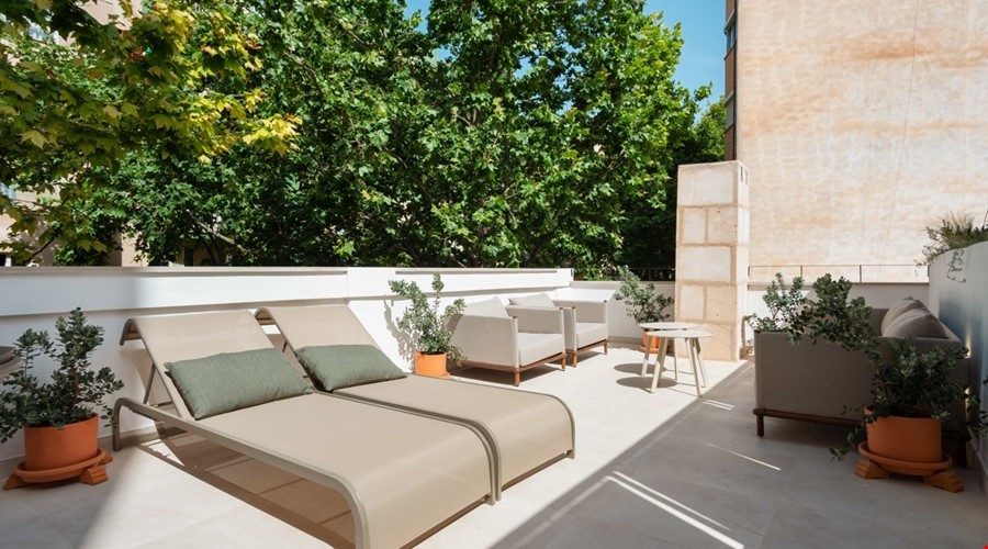 Restaurierte Maisonette-Penthouse-Wohnung mit privater Dachterrasse zum Verkauf in Palma