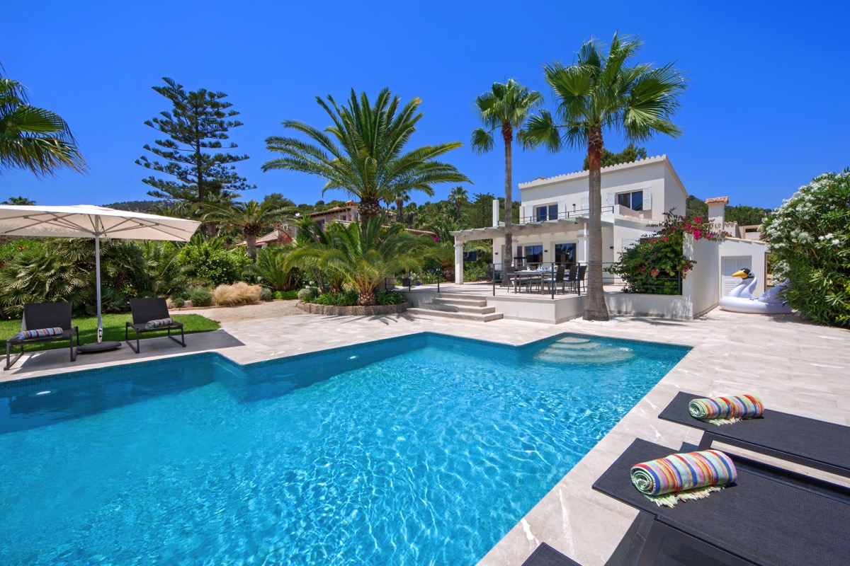 Mediterrane Villa mit Ferienvermietungslizenz und Meerblick in Port d’Andratx
