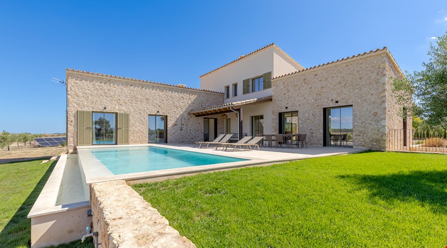 Landhaus mit vier Schlafzimmern und authentischem Charme in Sineu zu verkaufen