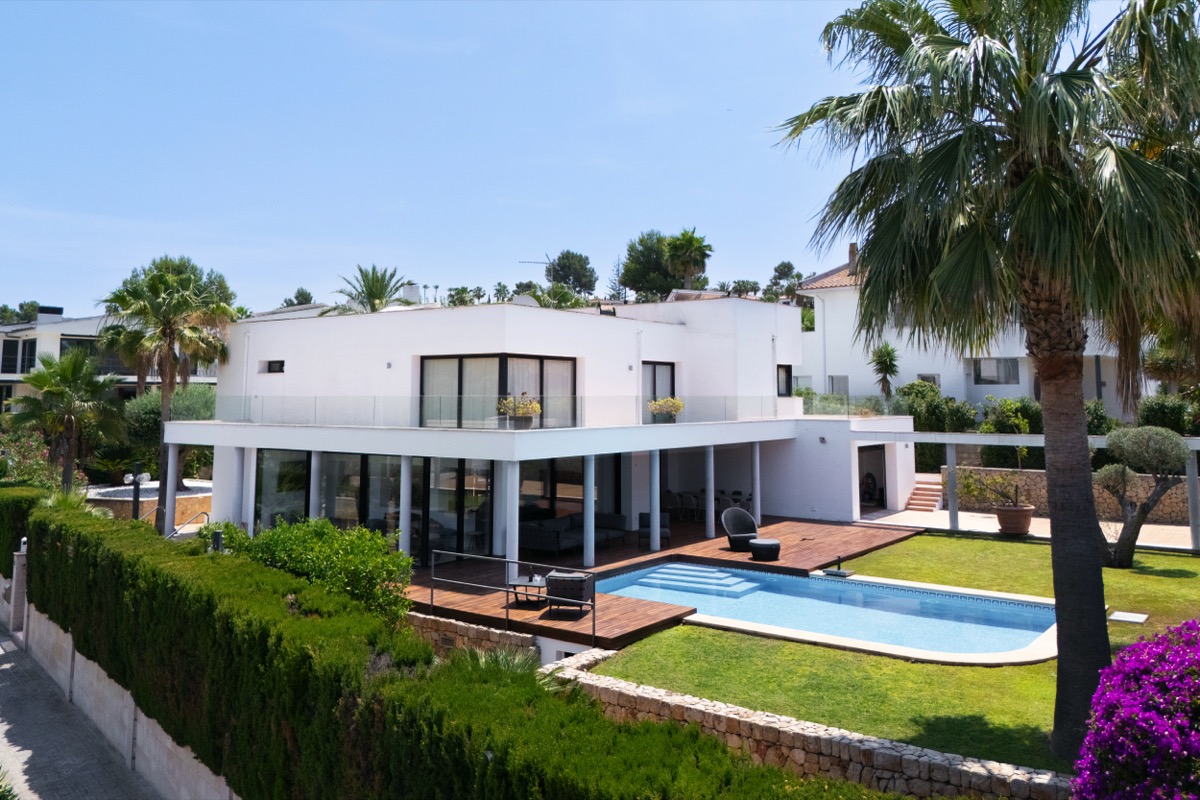 Villa mit vier Schlafzimmern und privatem Pool nahe der Golfplätze in Santa Ponsa